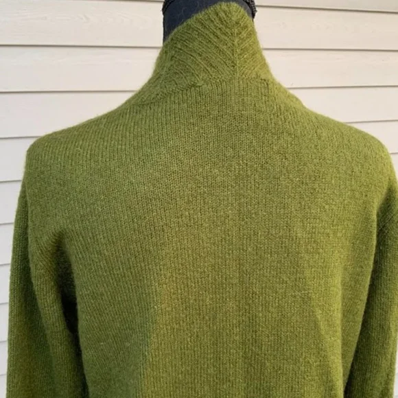 Cabi Women's Beautiful Olive Green Mohair Blend Sweater Cardigan, Sz S - Picture 4 of 4